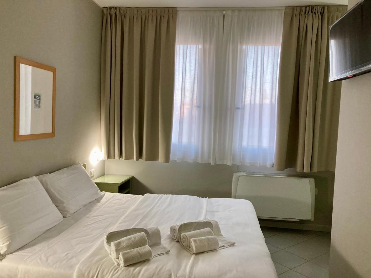 Hotel Primo Кампи Бизенцио Екстериор снимка