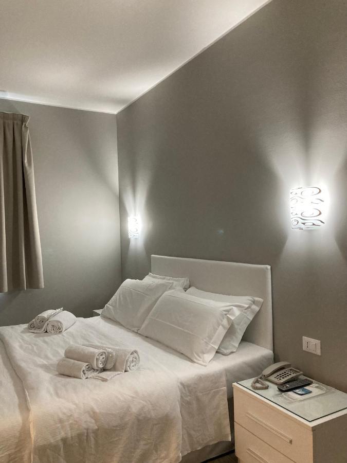 Hotel Primo Кампи Бизенцио Екстериор снимка